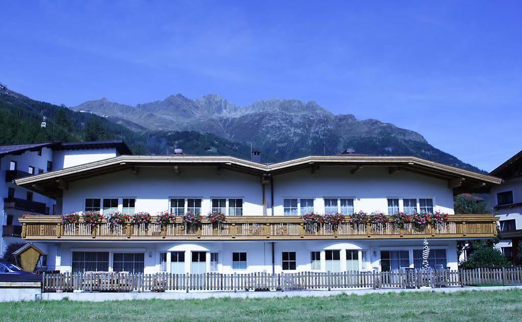 Gaestehaus Europa ゼルデン エクステリア 写真